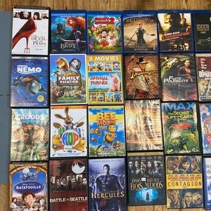 ⭐️FREE*⭐️ DVD COLLECTION